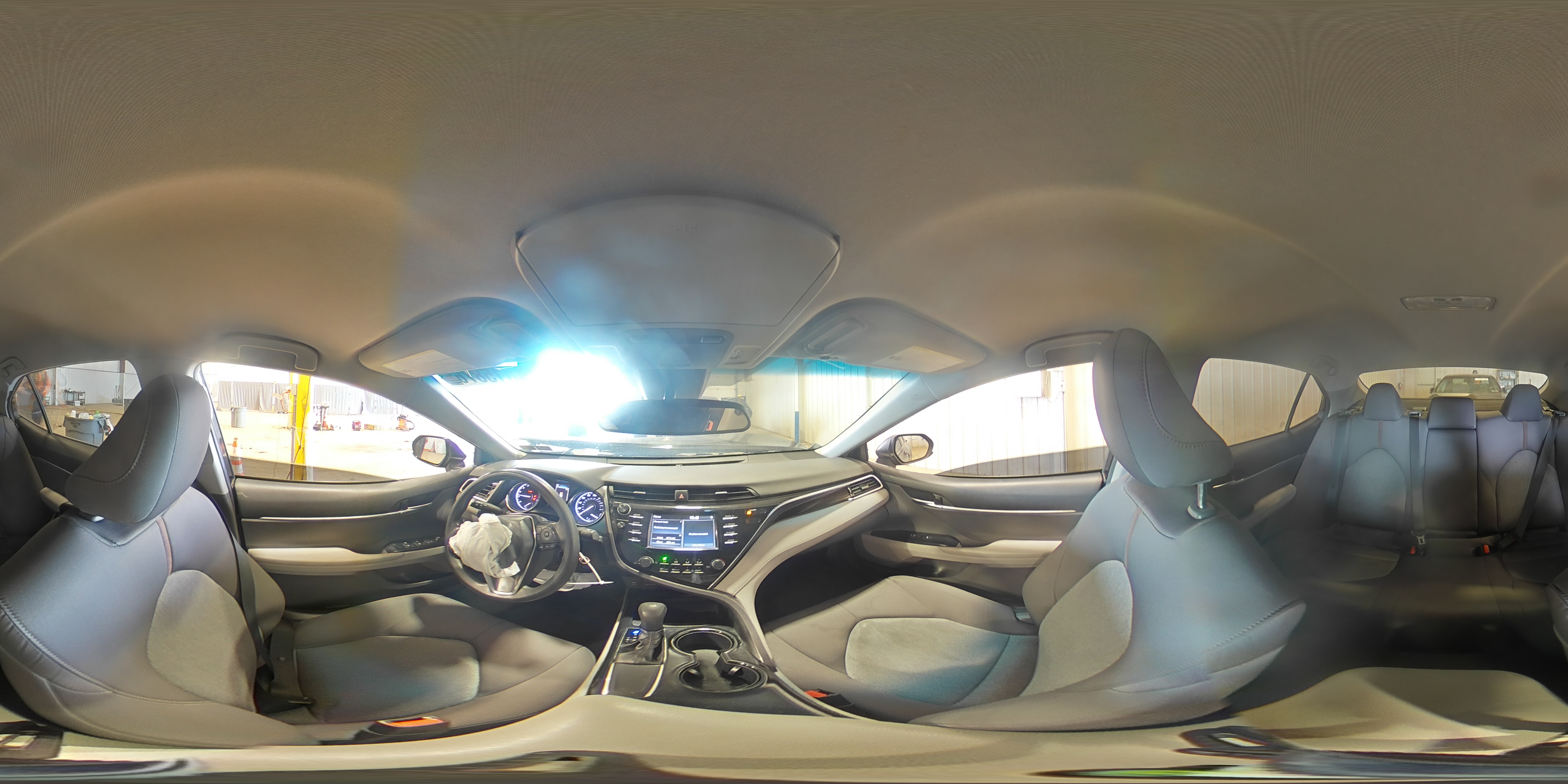 2018 Toyota Camry - Image 14