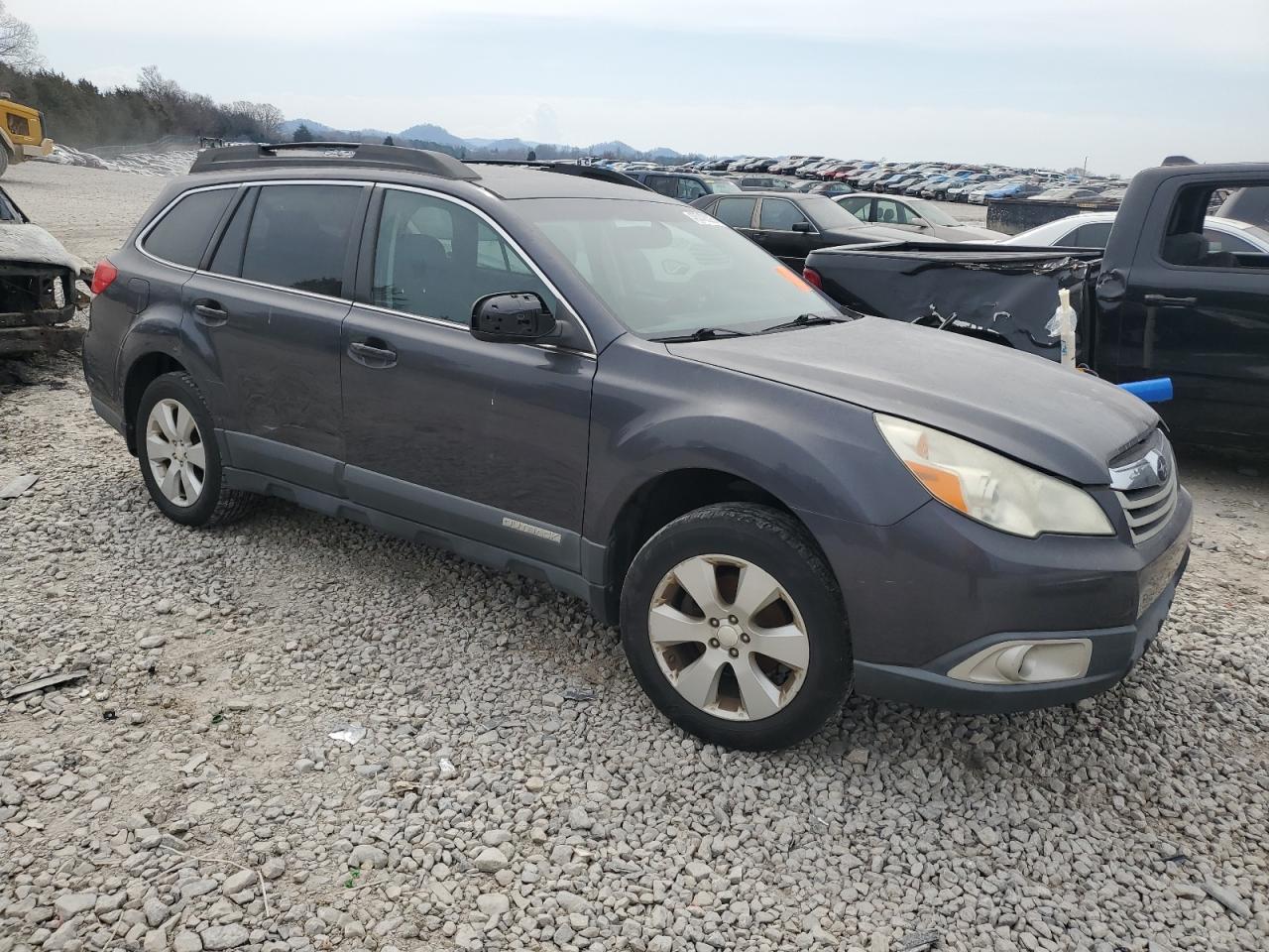 2011 Subaru Outback - Image 4