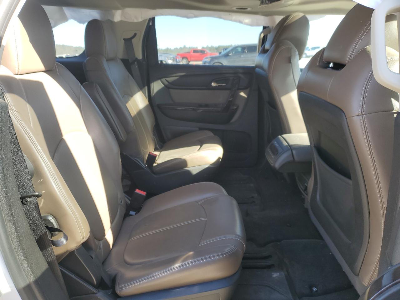 2016 GMC Acadia - Image 11
