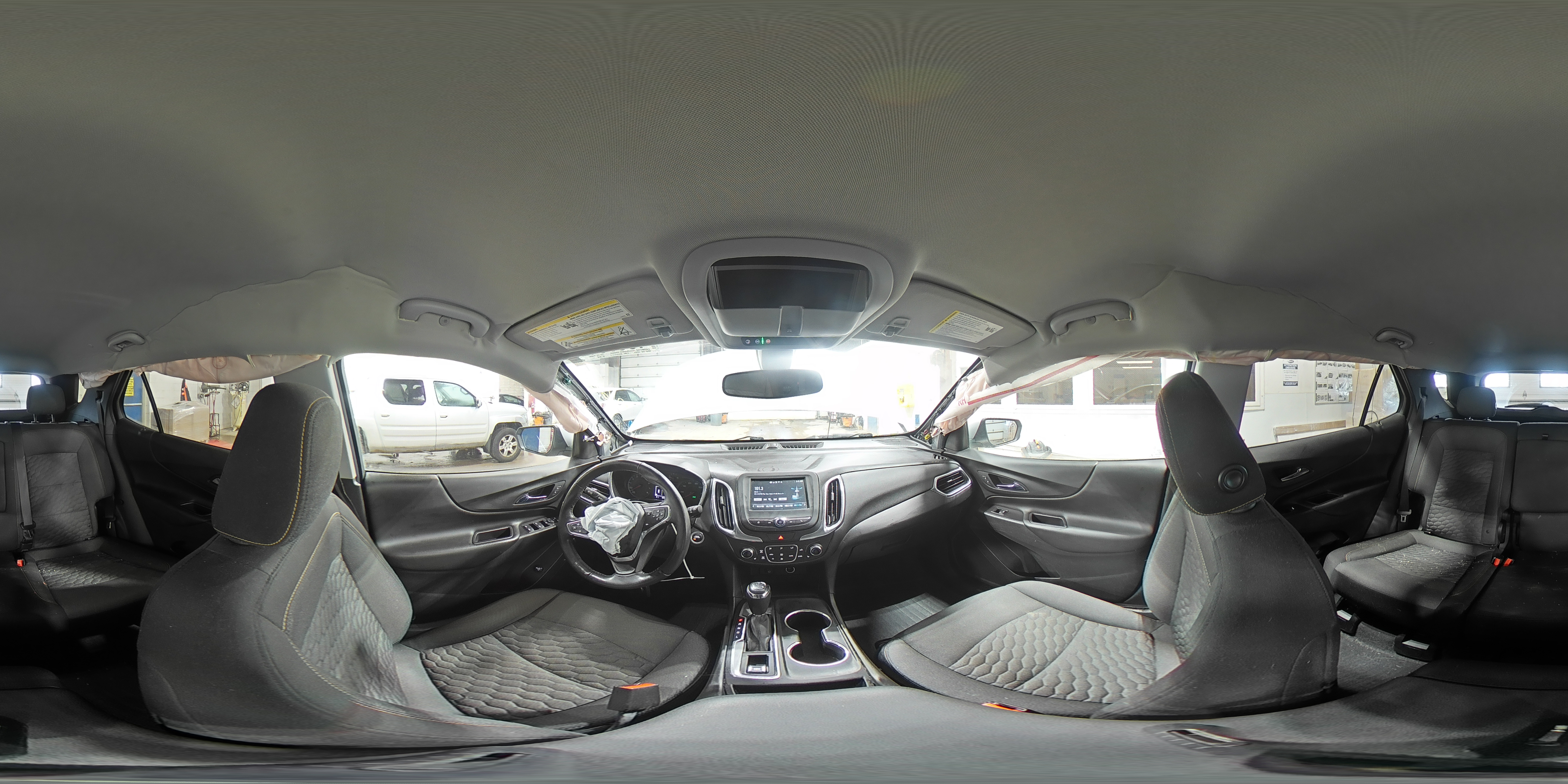 2018 Chevrolet Equinox - Image 14