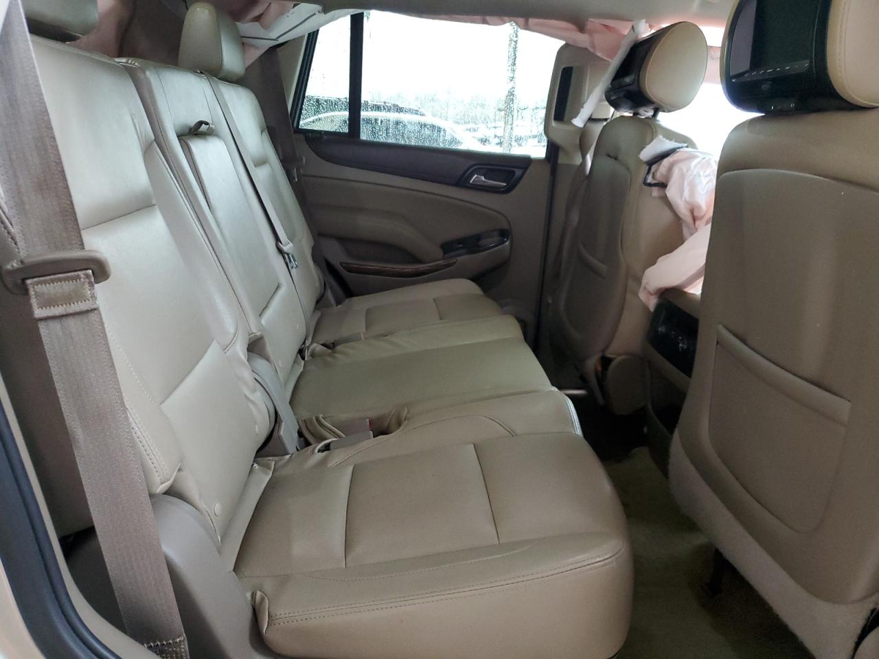 2015 GMC Yukon - Image 12