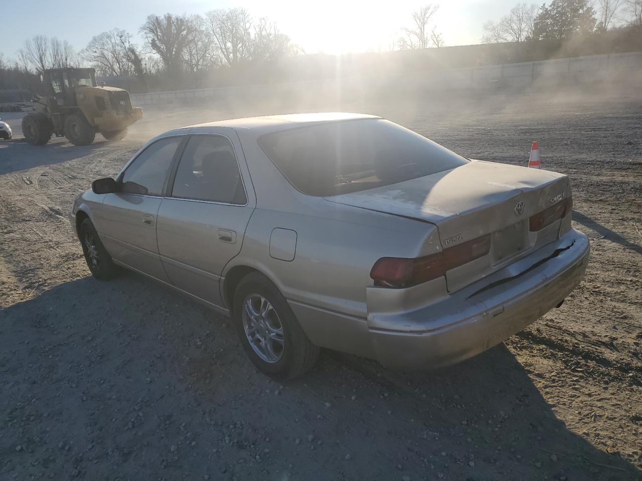 1999 Toyota Camry - Image 2