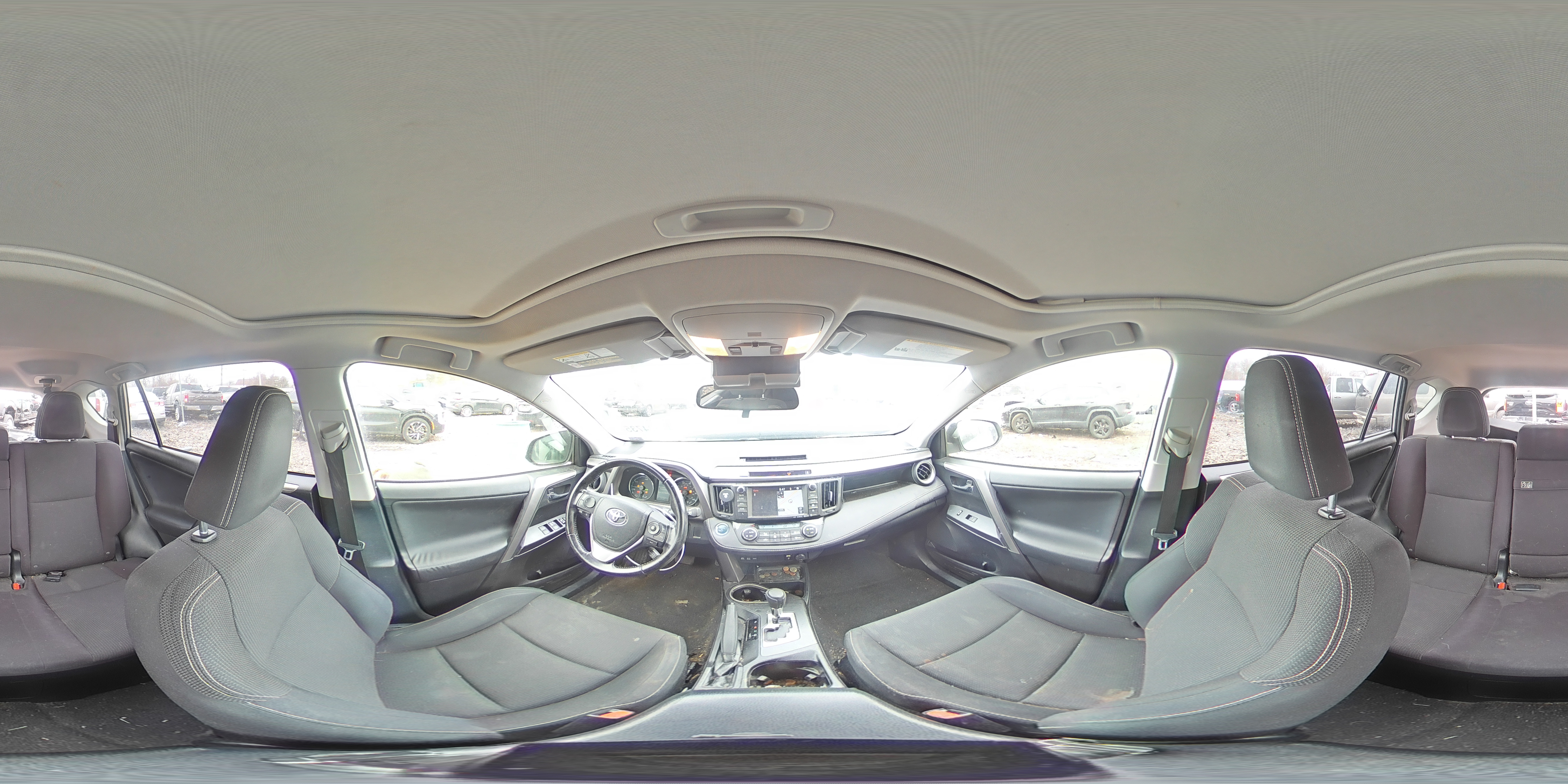 2016 Toyota RAV 4 - Image 13