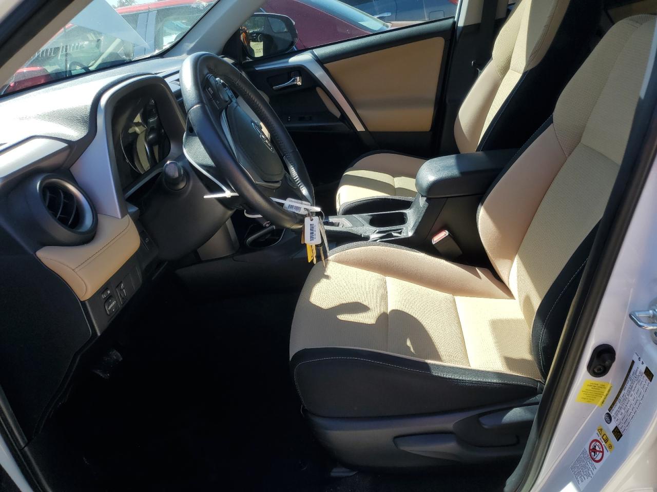 2016 Toyota RAV 4 - Image 7