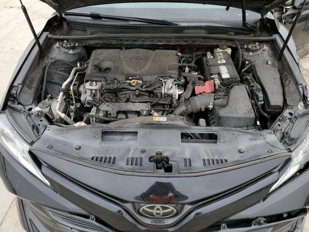 2018 Toyota Camry - Image 12