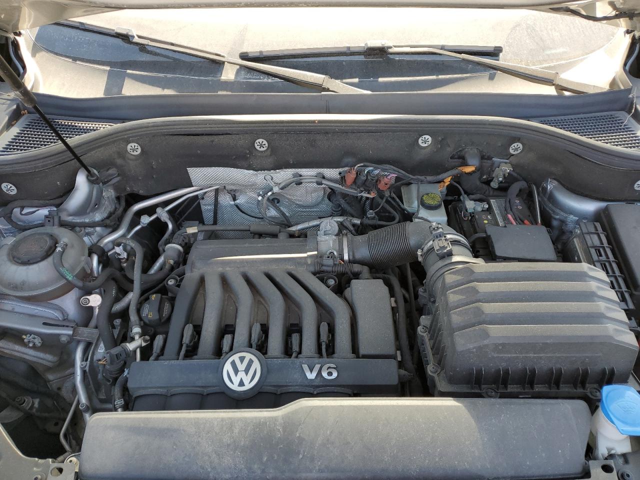 2021 Volkswagen Atlas - Image 12