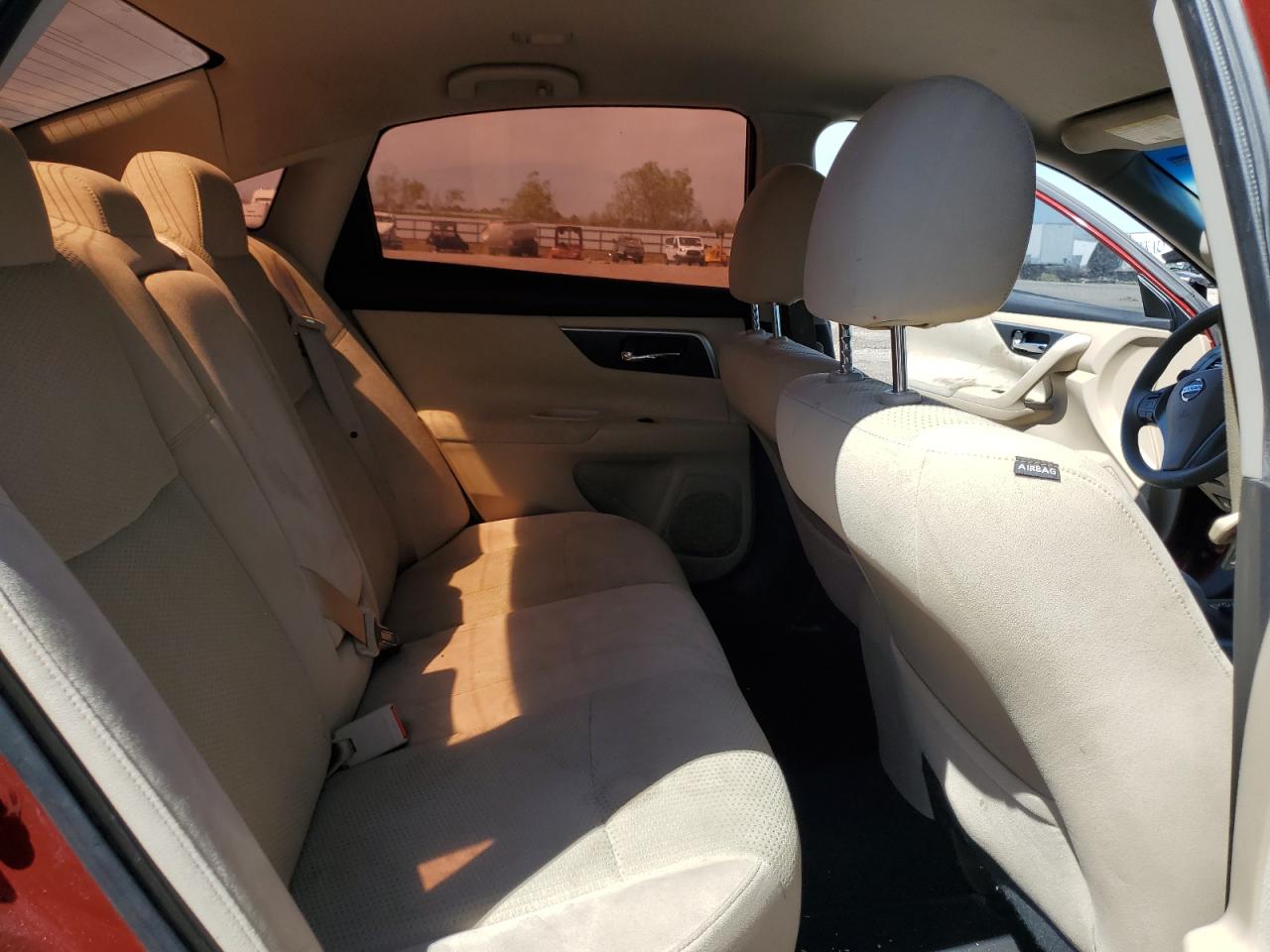 2015 Nissan Altima - Image 10