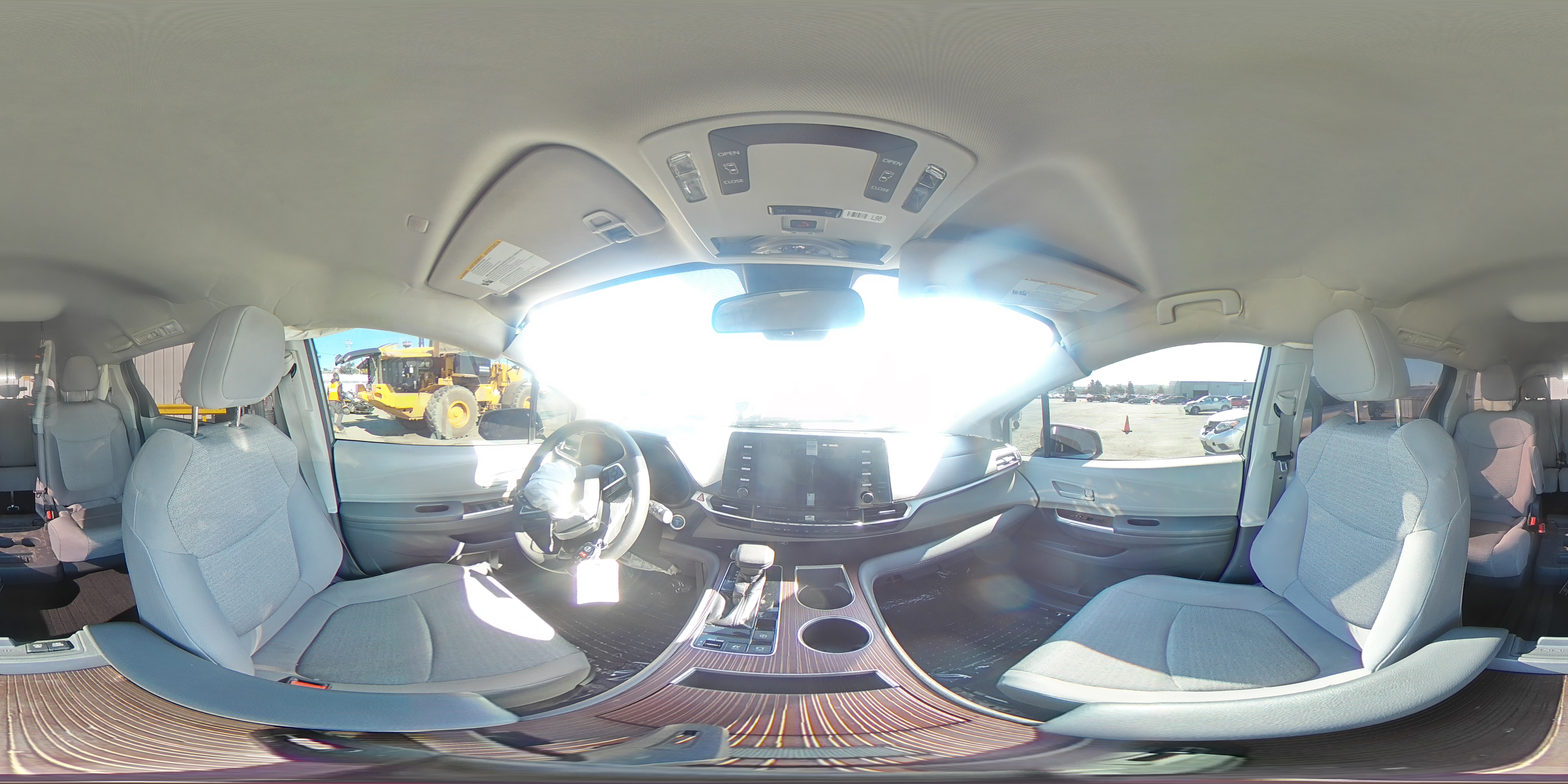 2021 Toyota Sienna - Image 14