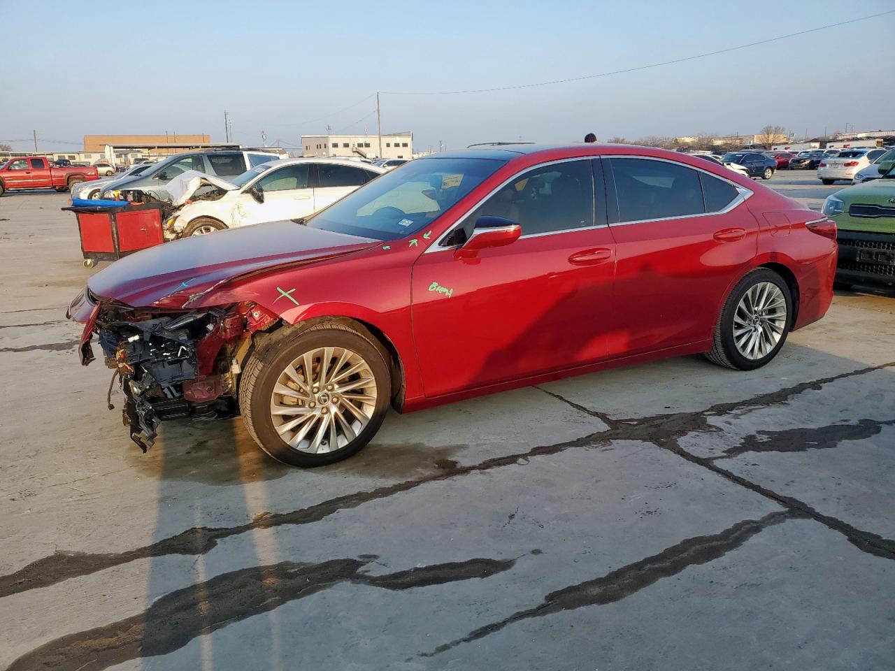 2019 Lexus ES - Image 1