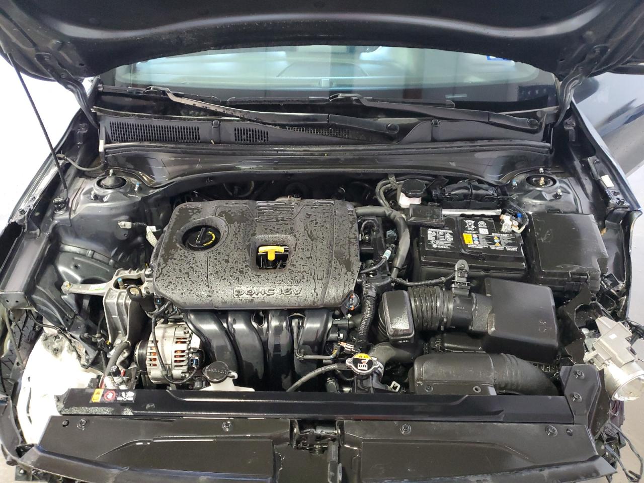 2023 Kia Forte - Image 11