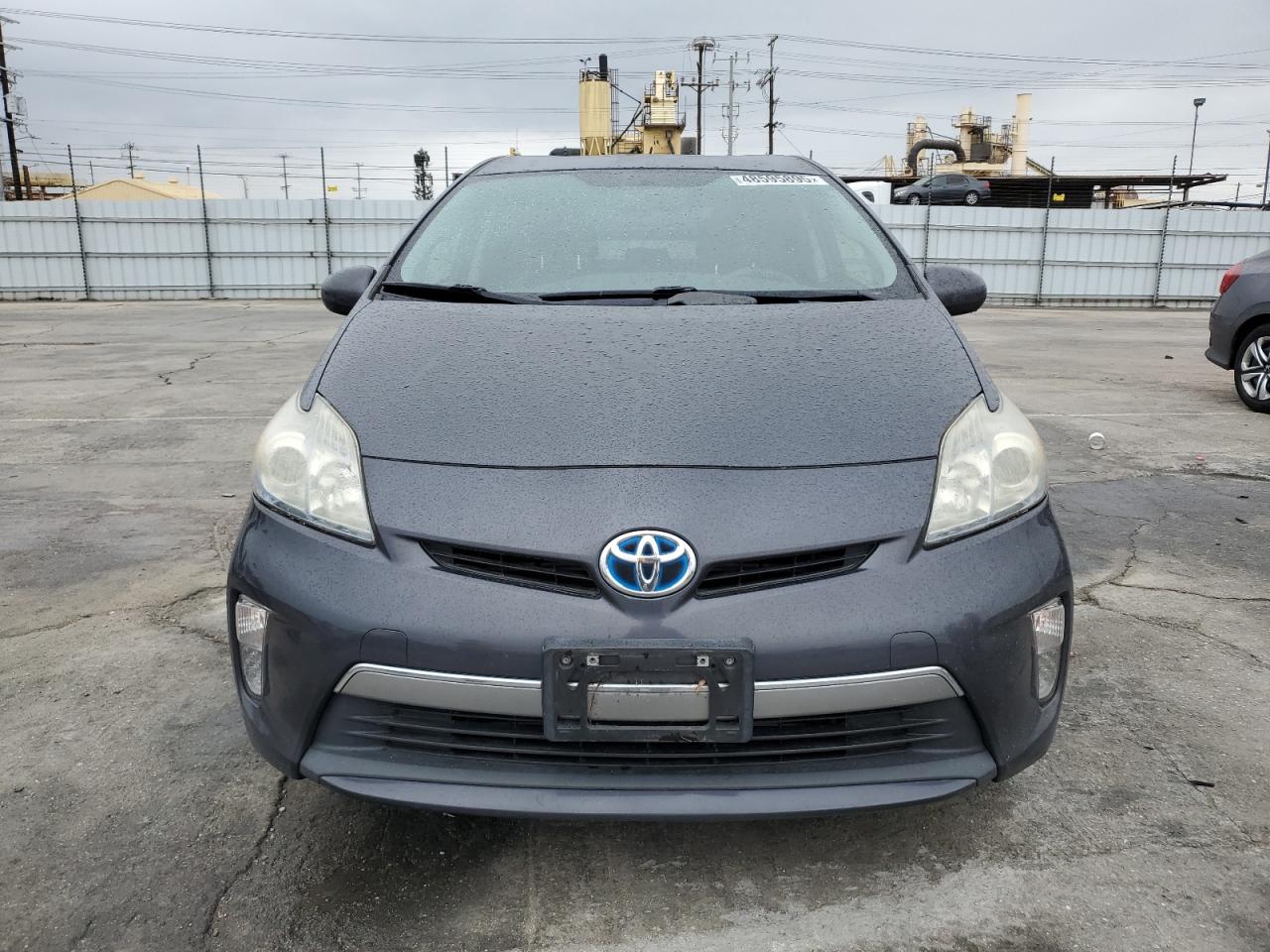 2014 Toyota Prius - Image 5