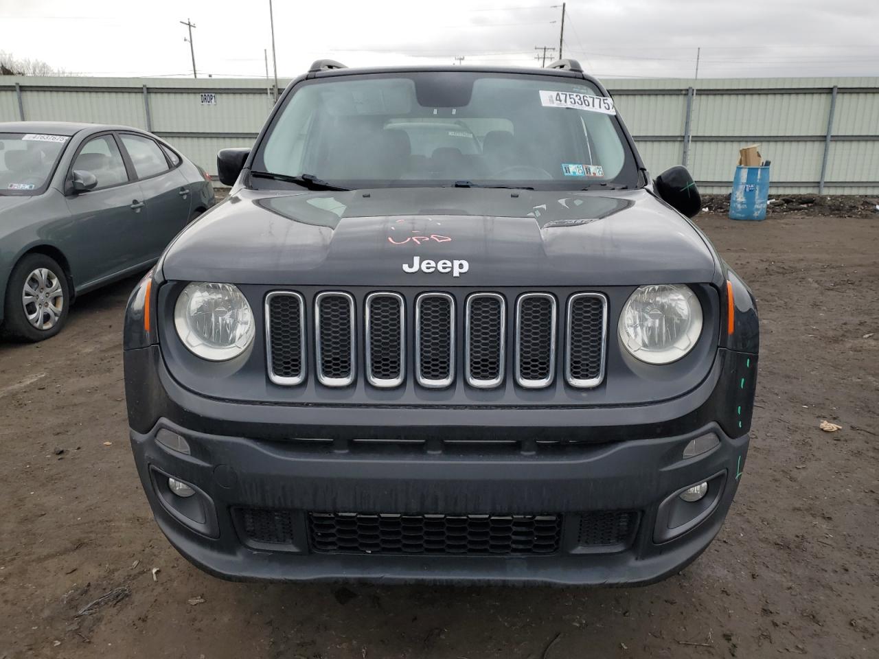 2016 Jeep Renegade - Image 5