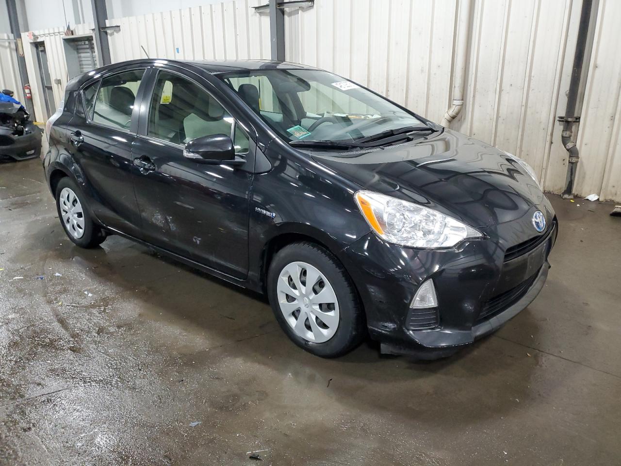 2013 Toyota Prius - Image 4