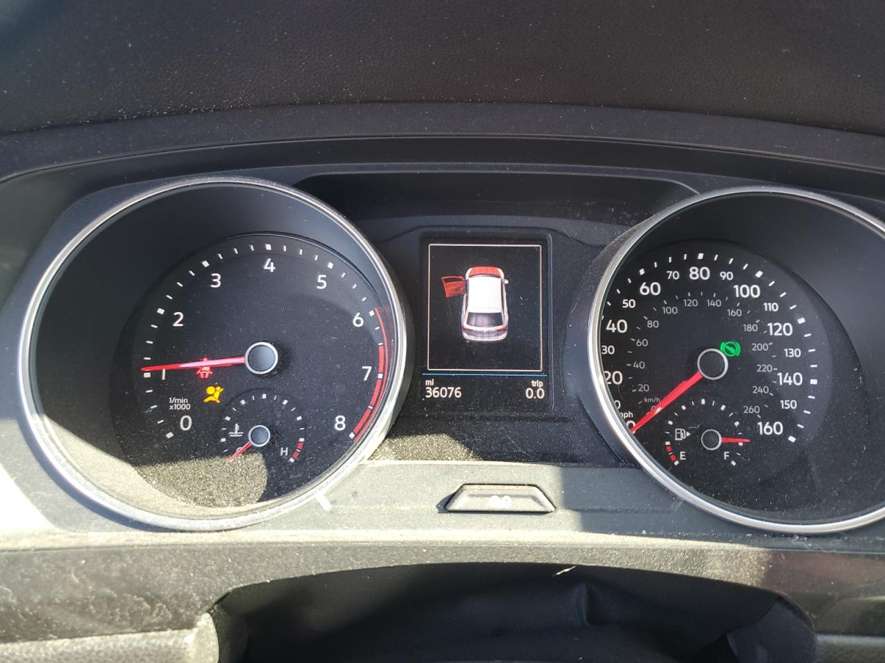 2018 Volkswagen Tiguan - Image 9