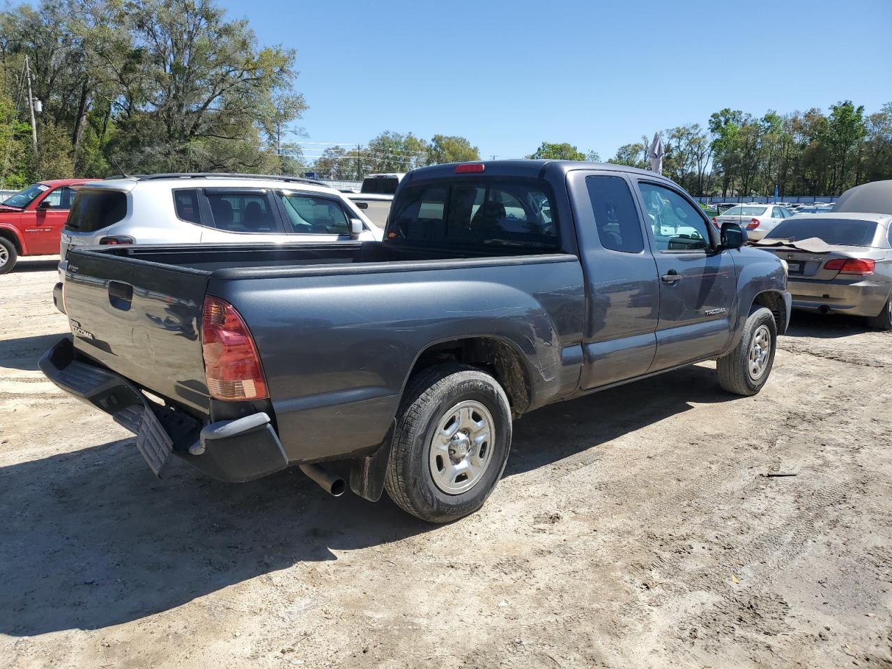 2014 Toyota Tacoma - Image 3