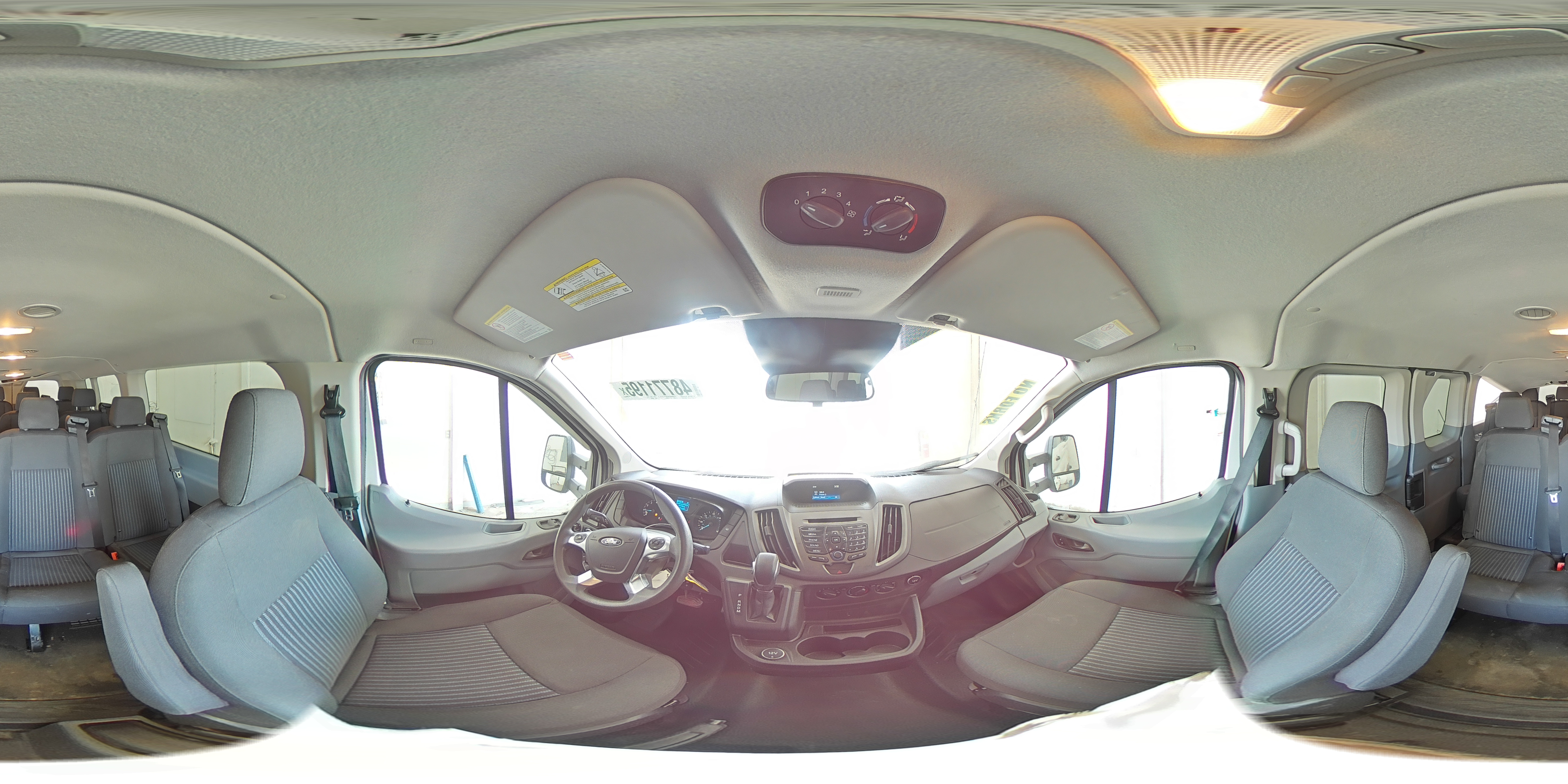 2018 Ford Transit - Image 15
