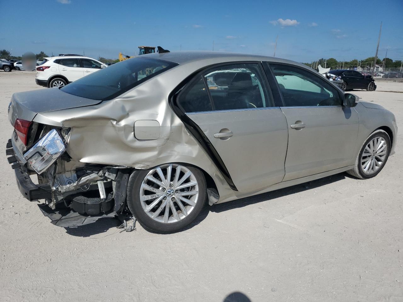 2015 Volkswagen Jetta - Image 3