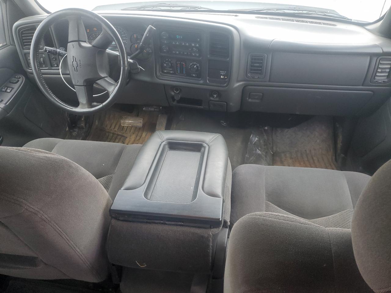 2005 Chevrolet Silverado - Image 8
