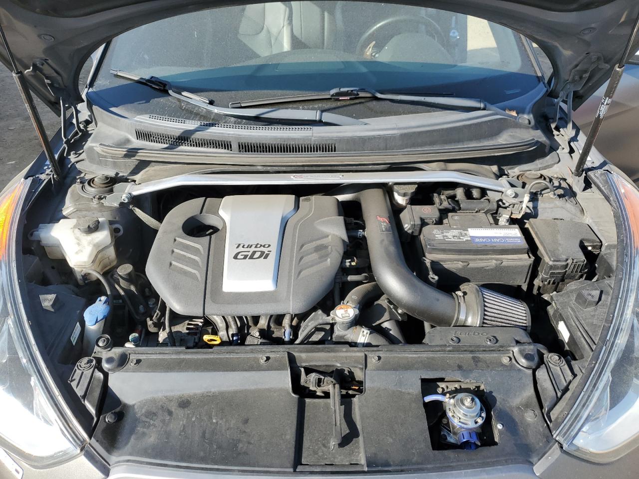 2016 Hyundai Veloster - Image 11