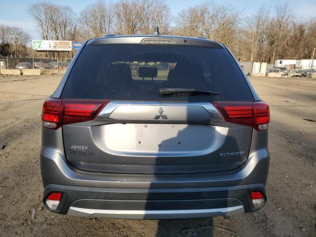 Parquets MITSUBISHI OUTLANDER 2017 Szary