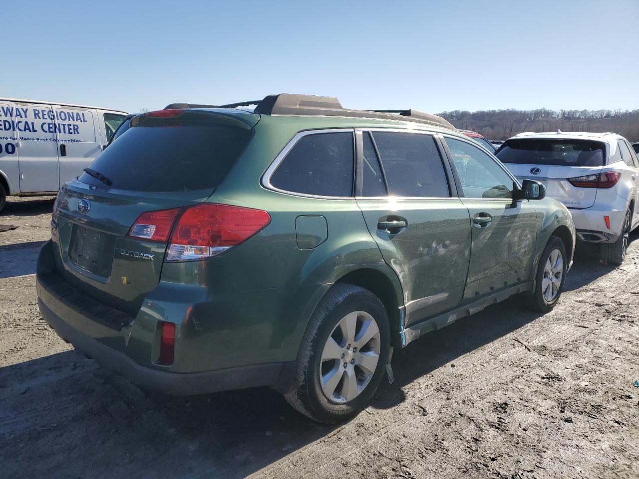 2010 Subaru Outback - Image 3