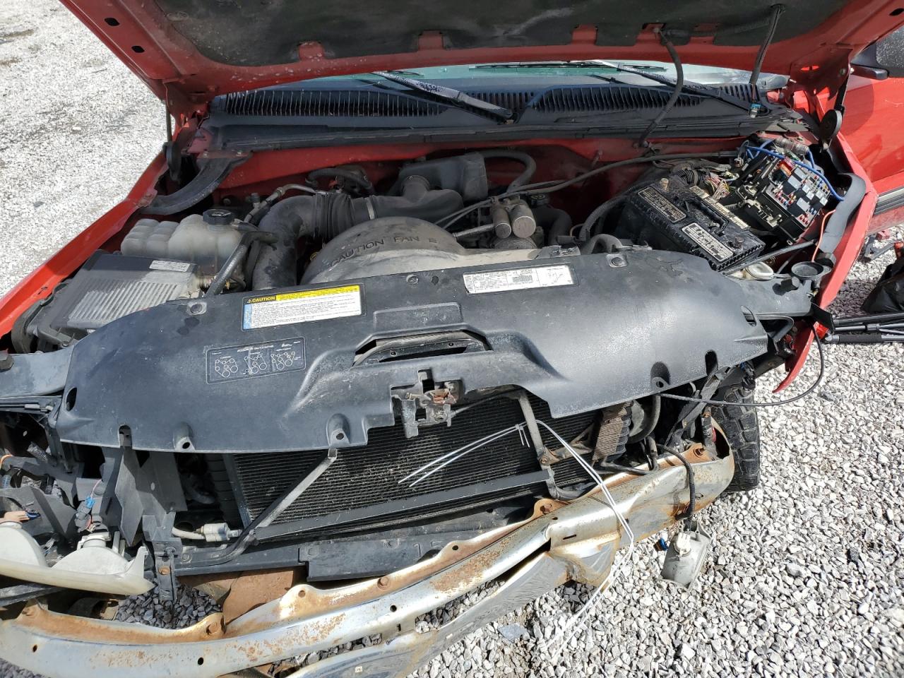 1999 Chevrolet Silverado - Image 12