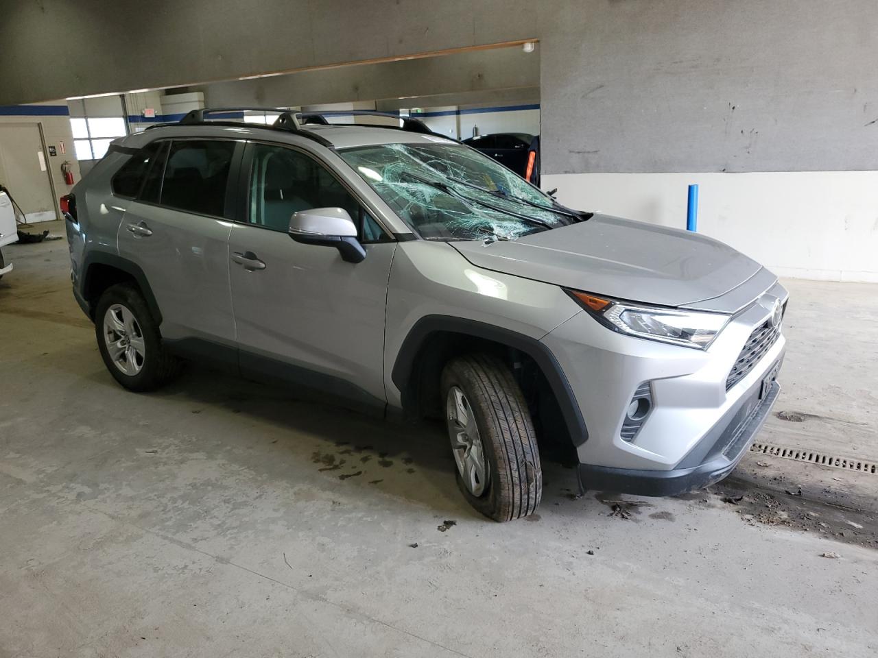 2021 Toyota RAV 4 - Image 4