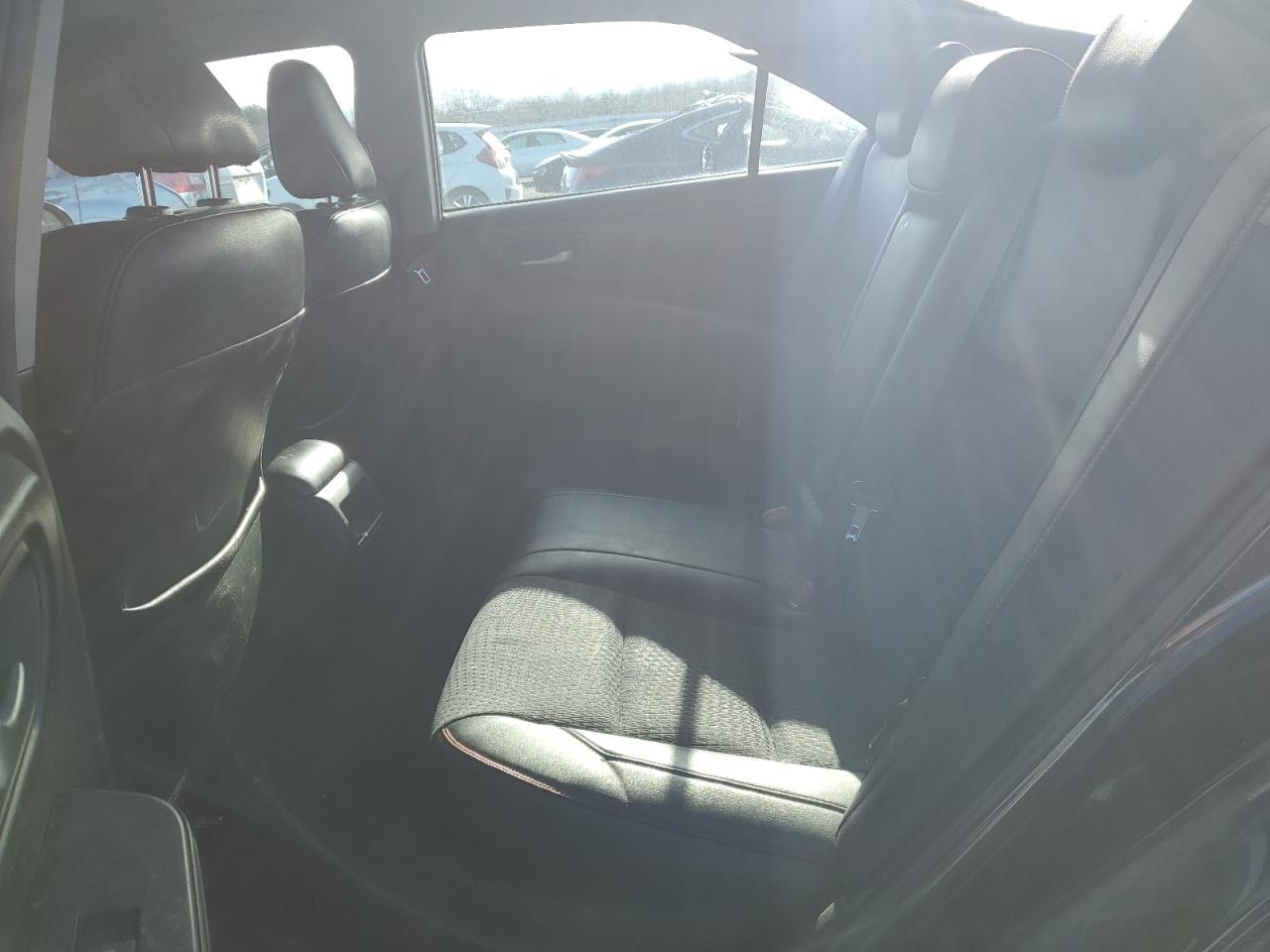 2015 Toyota Camry - Image 10