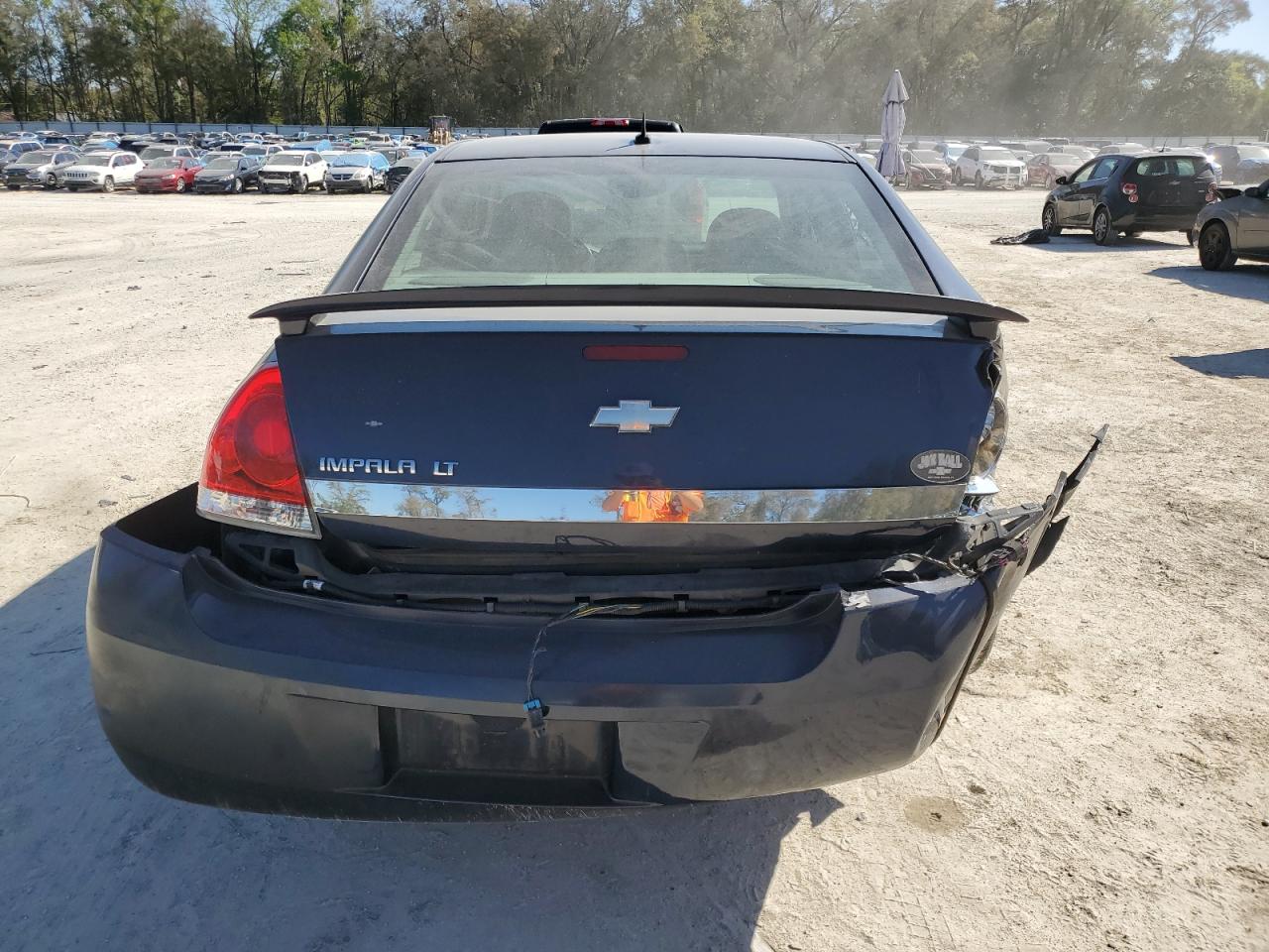 2009 Chevrolet Impala - Image 6