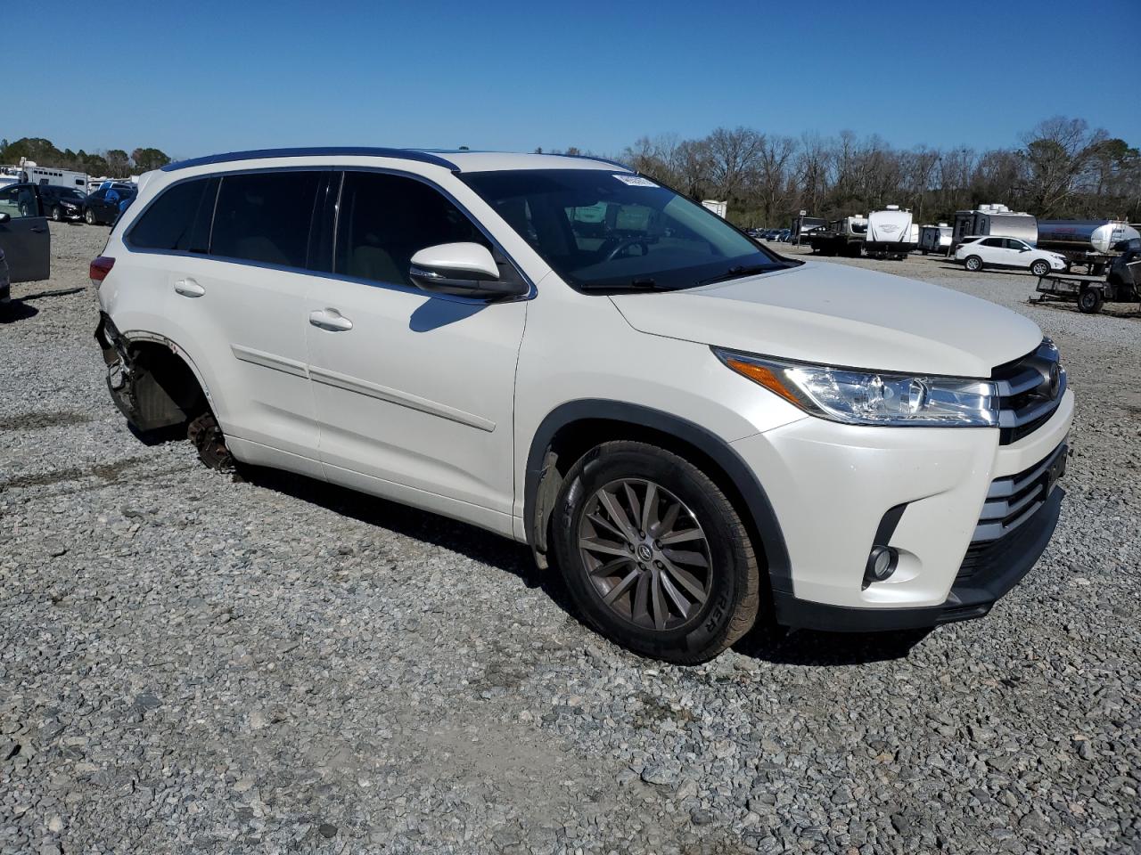 2018 Toyota Highlander - Image 4