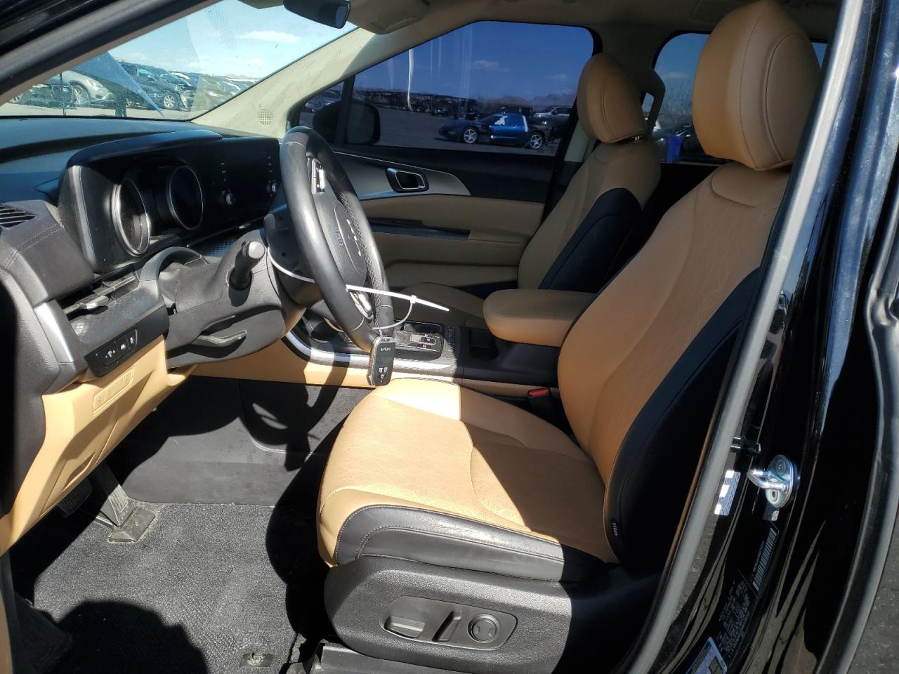 2022 Kia Carnival - Image 7