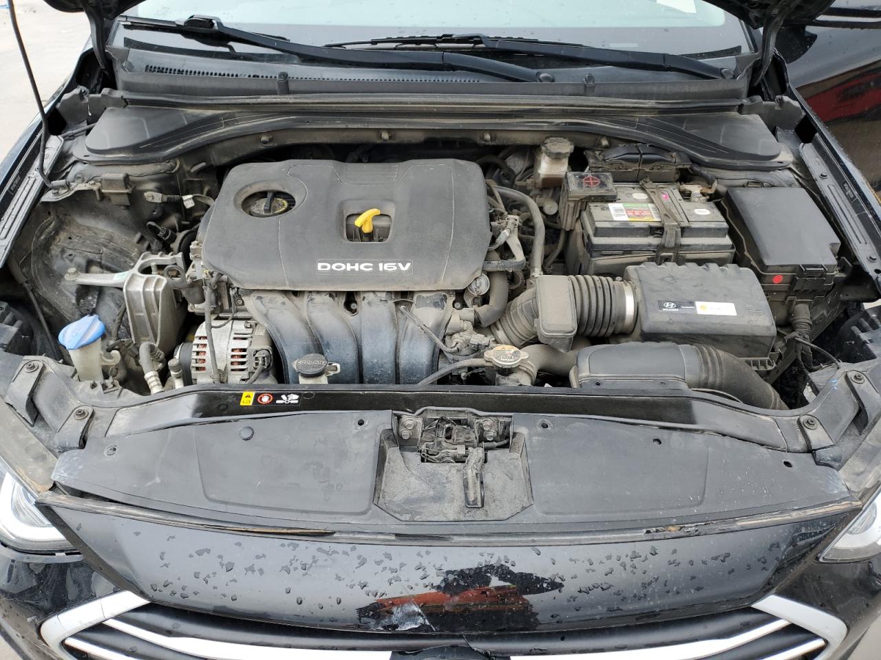 2017 Hyundai Elantra - Image 12