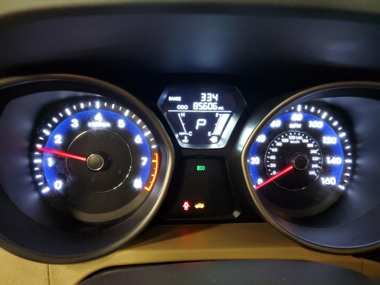 2013 Hyundai Elantra - Image 9