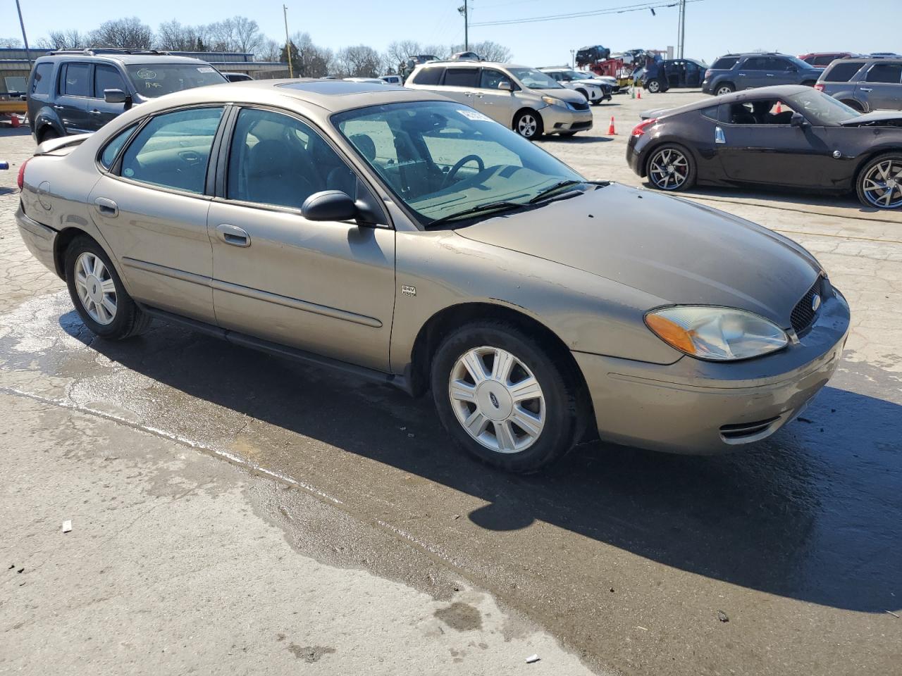 2004 Ford Taurus - Image 4