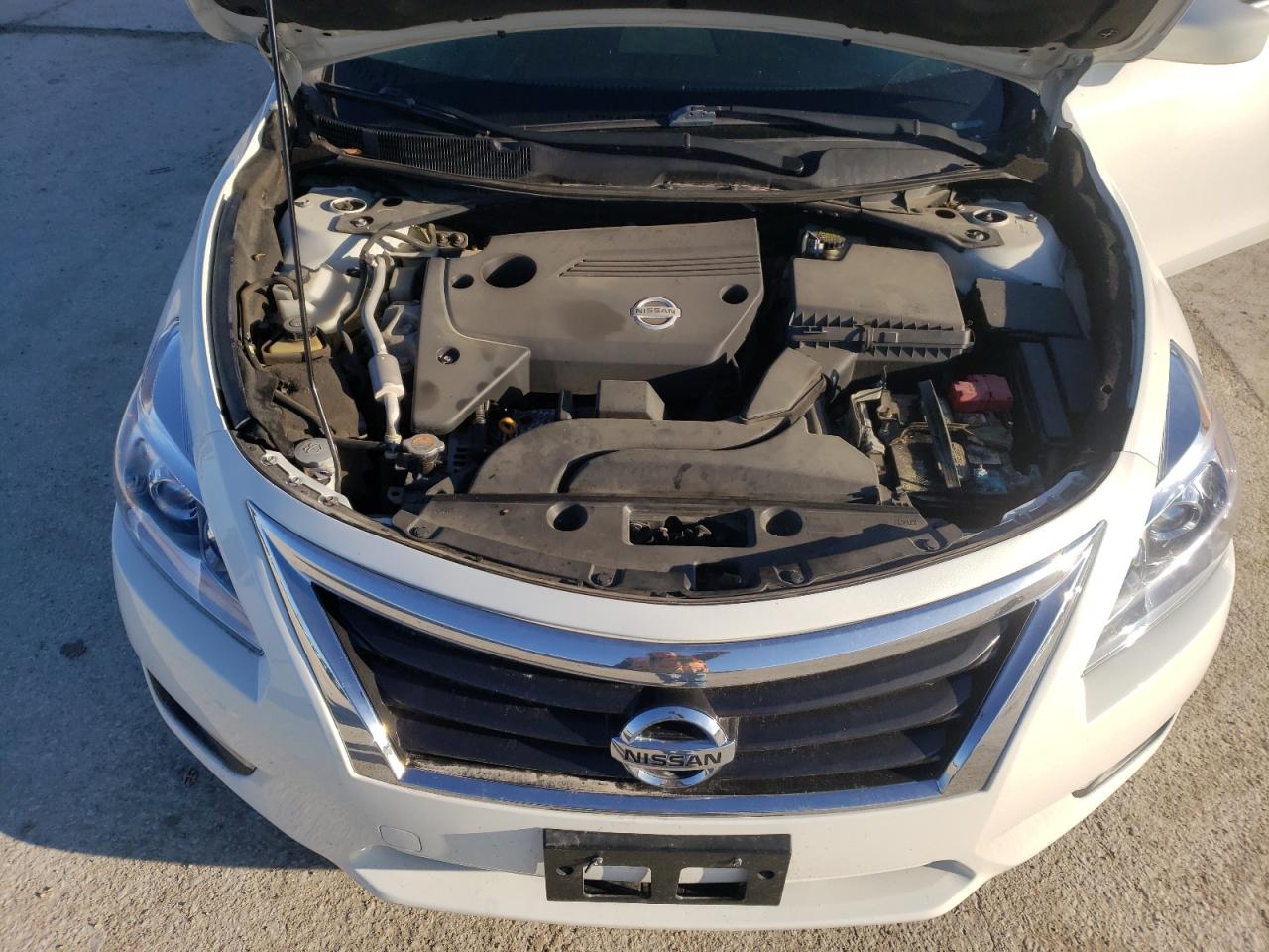 2015 Nissan Altima - Image 11