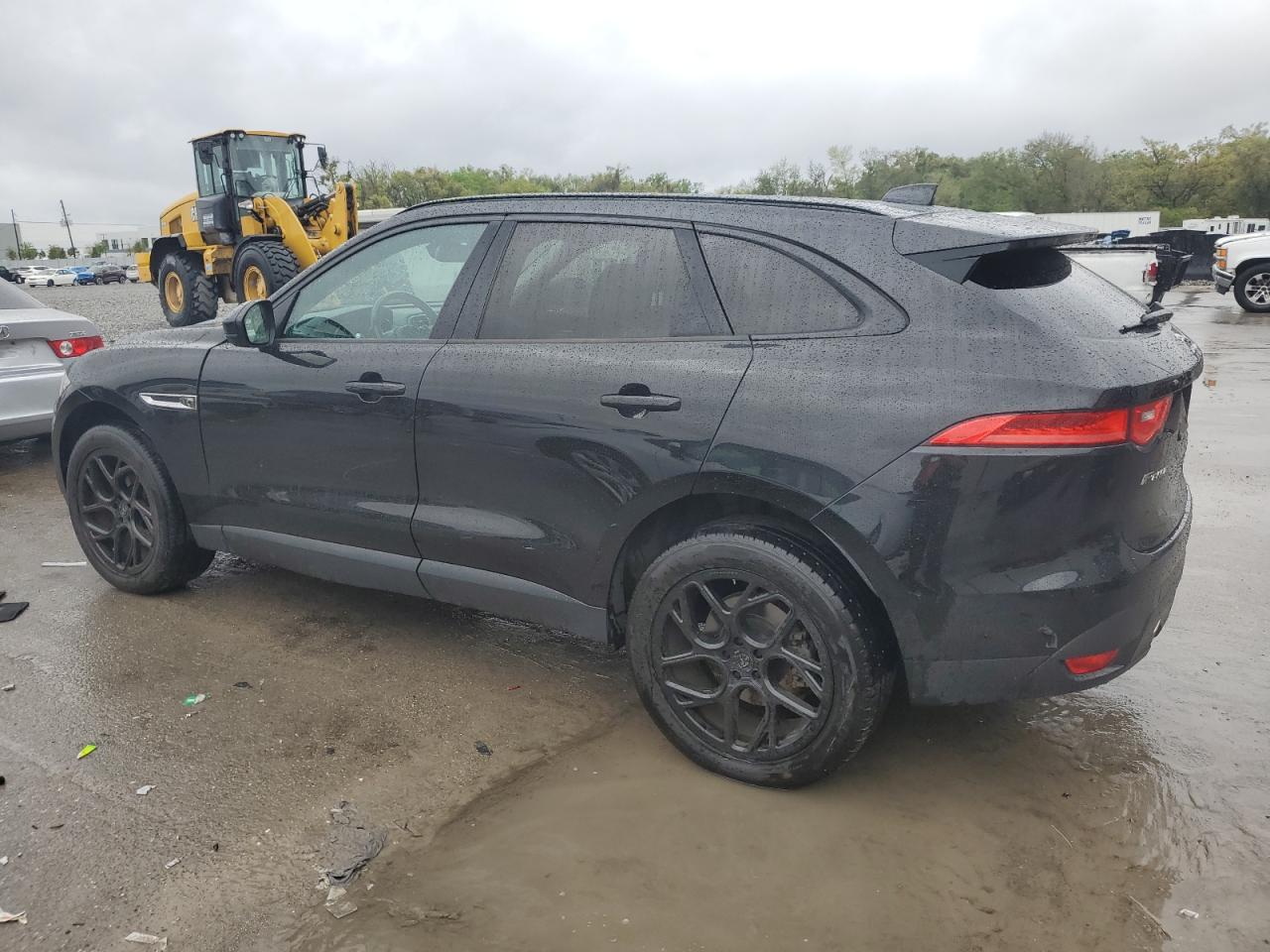 2017 Jaguar F-Pace - Image 2