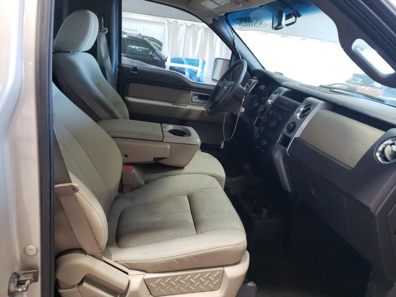 2009 Ford F-150 - Image 10
