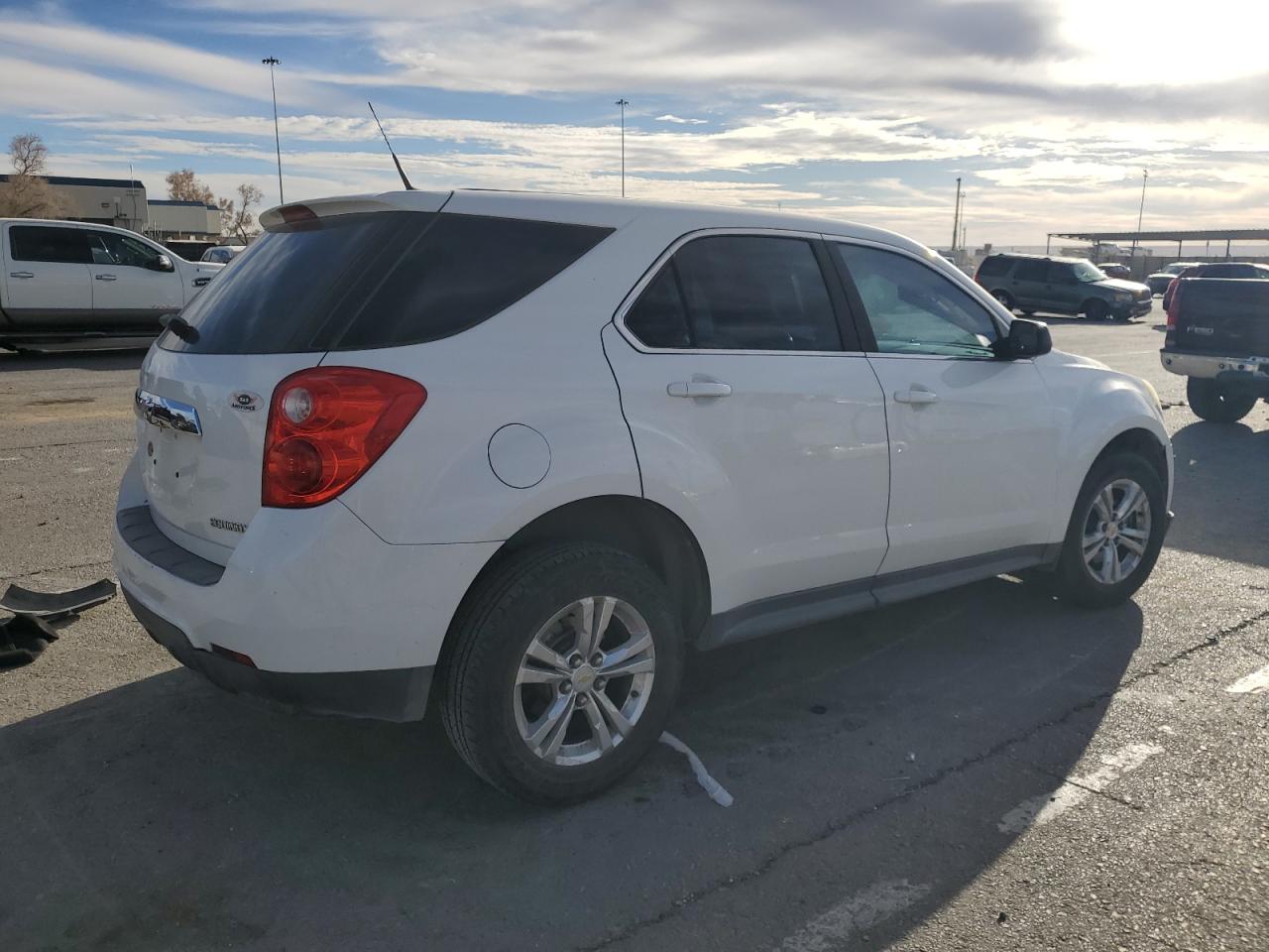 2011 Chevrolet Equinox - Image 3