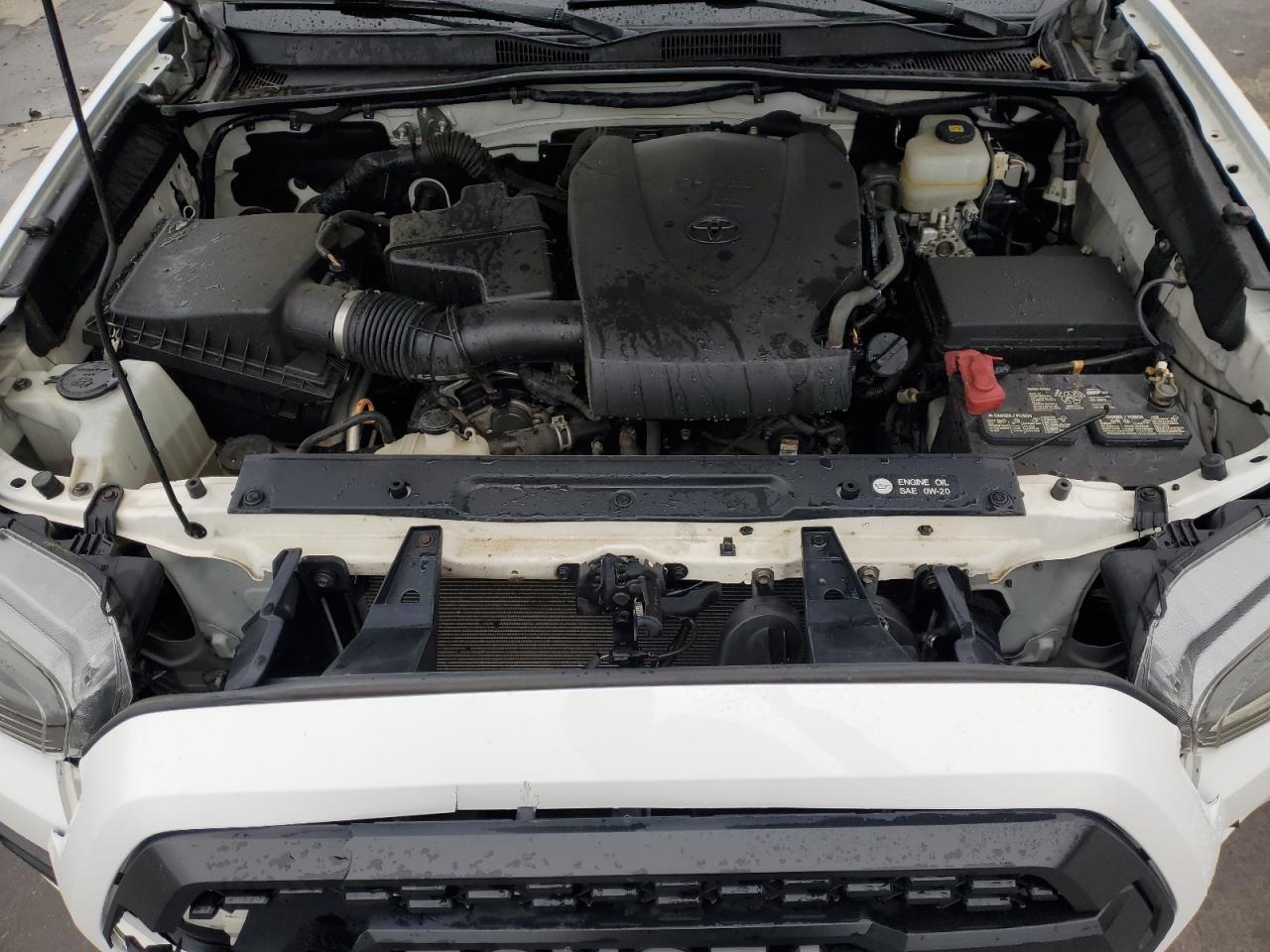 2018 Toyota Tacoma - Image 11