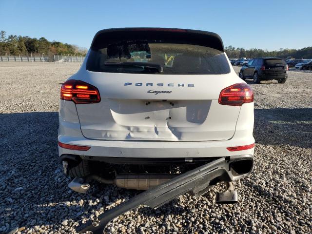  PORSCHE CAYENNE 2017 White