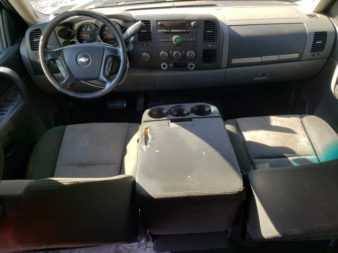 2009 Chevrolet Silverado - Image 8
