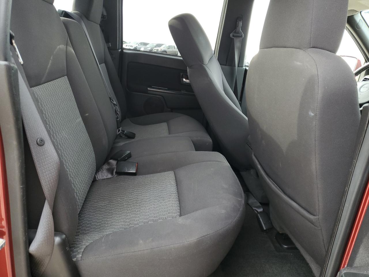 2011 GMC Canyon - Image 10