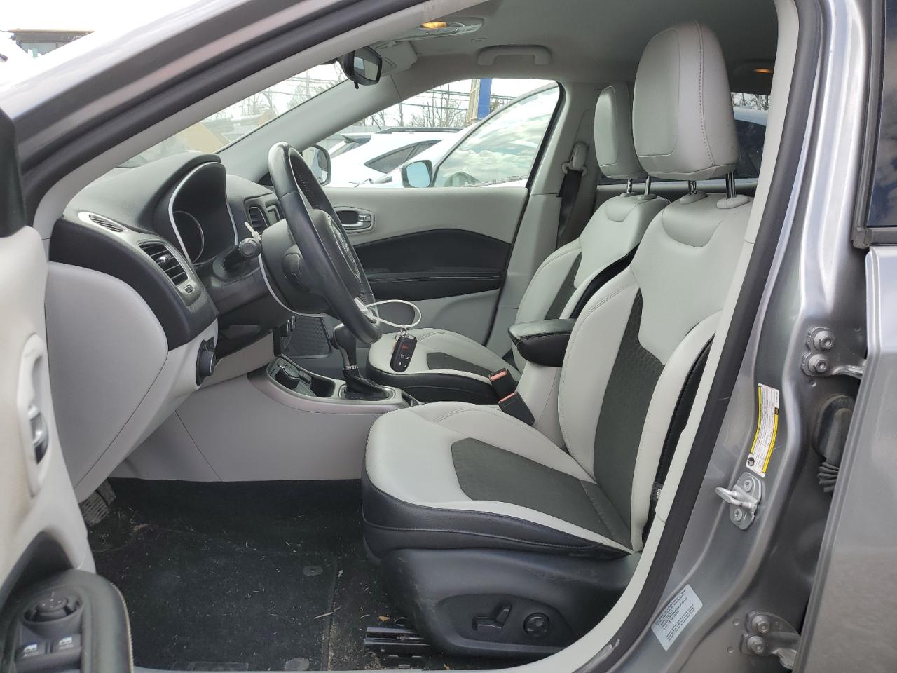 2017 Jeep Compass - Image 7