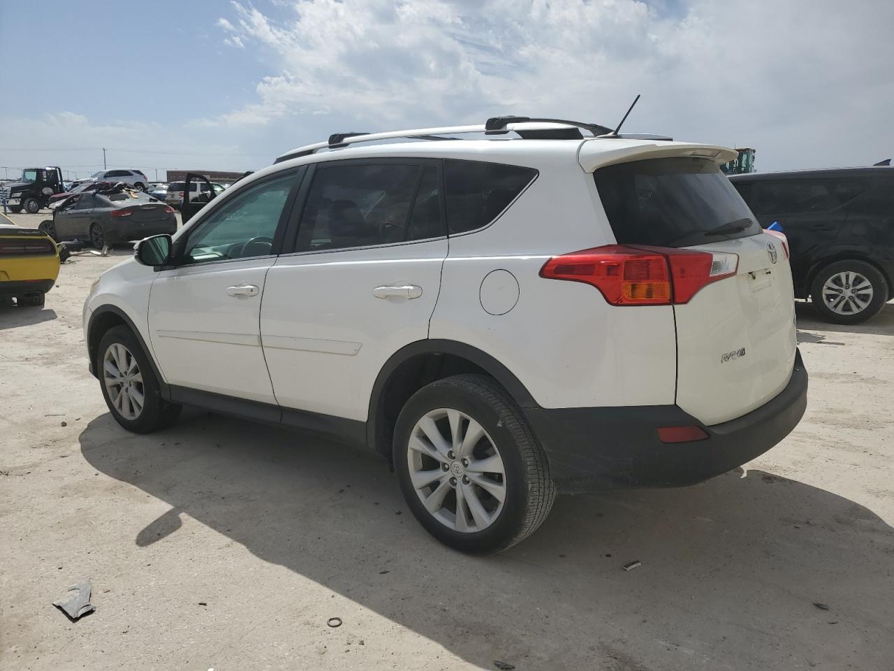 2013 Toyota RAV 4 - Image 2