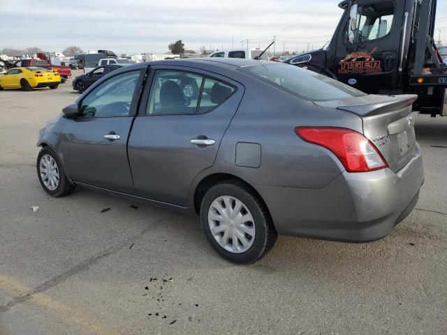 NISSAN VERSA 2018 Szary
