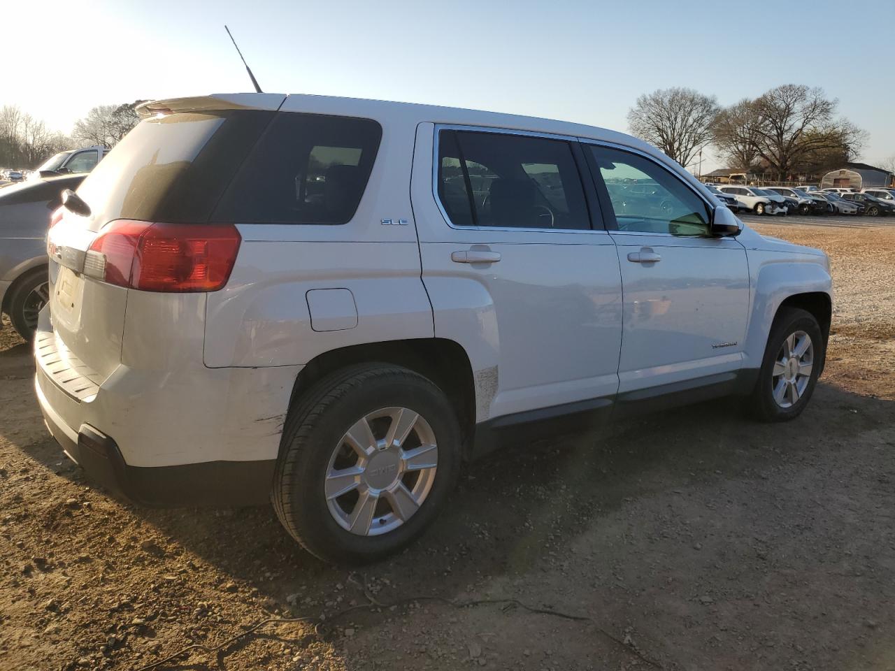 2011 GMC Terrain - Image 3