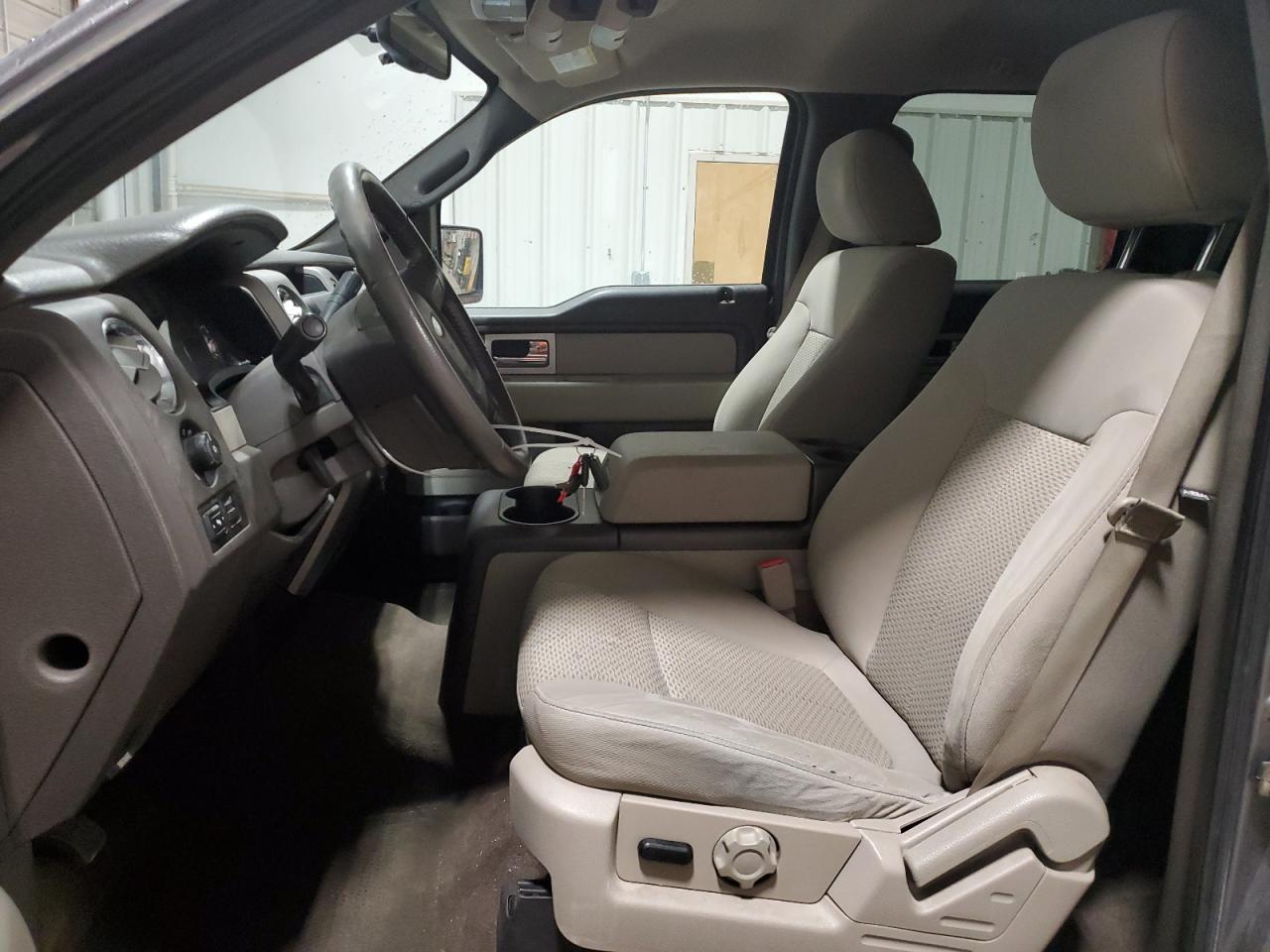 2010 Ford F-150 - Image 7