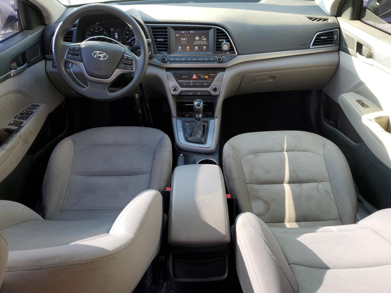 2018 Hyundai Elantra - Image 8