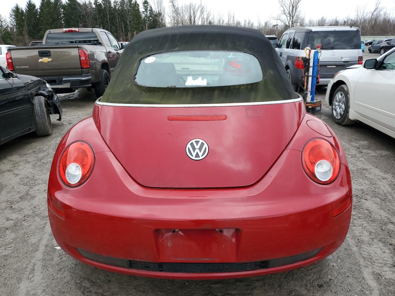2006 Volkswagen New Beetle Convertible Option Package 1 VIN: 3VWRG31Y36M322823 Lot: 50880085