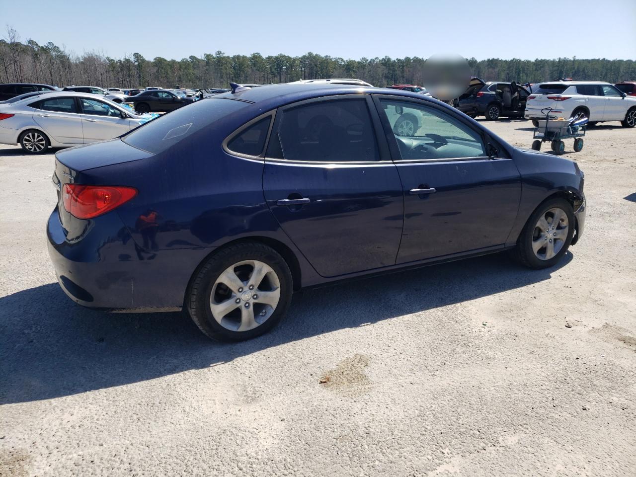 2010 Hyundai Elantra - Image 3